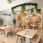 Jasny Brzeg & Bed and Breakfast